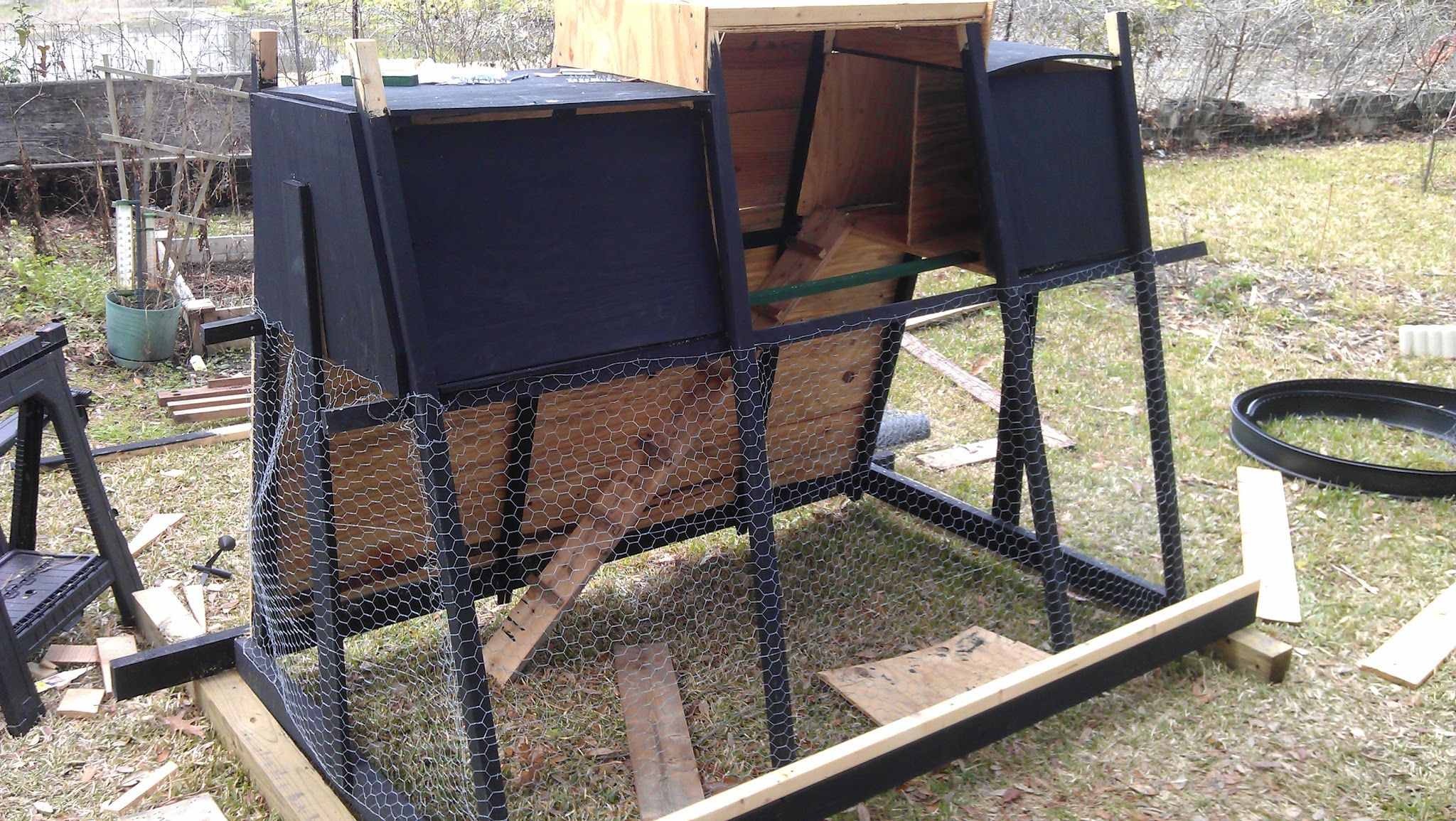 Back Yard Chicken Tractor : 6 Steps (with Pictures) - Instructables