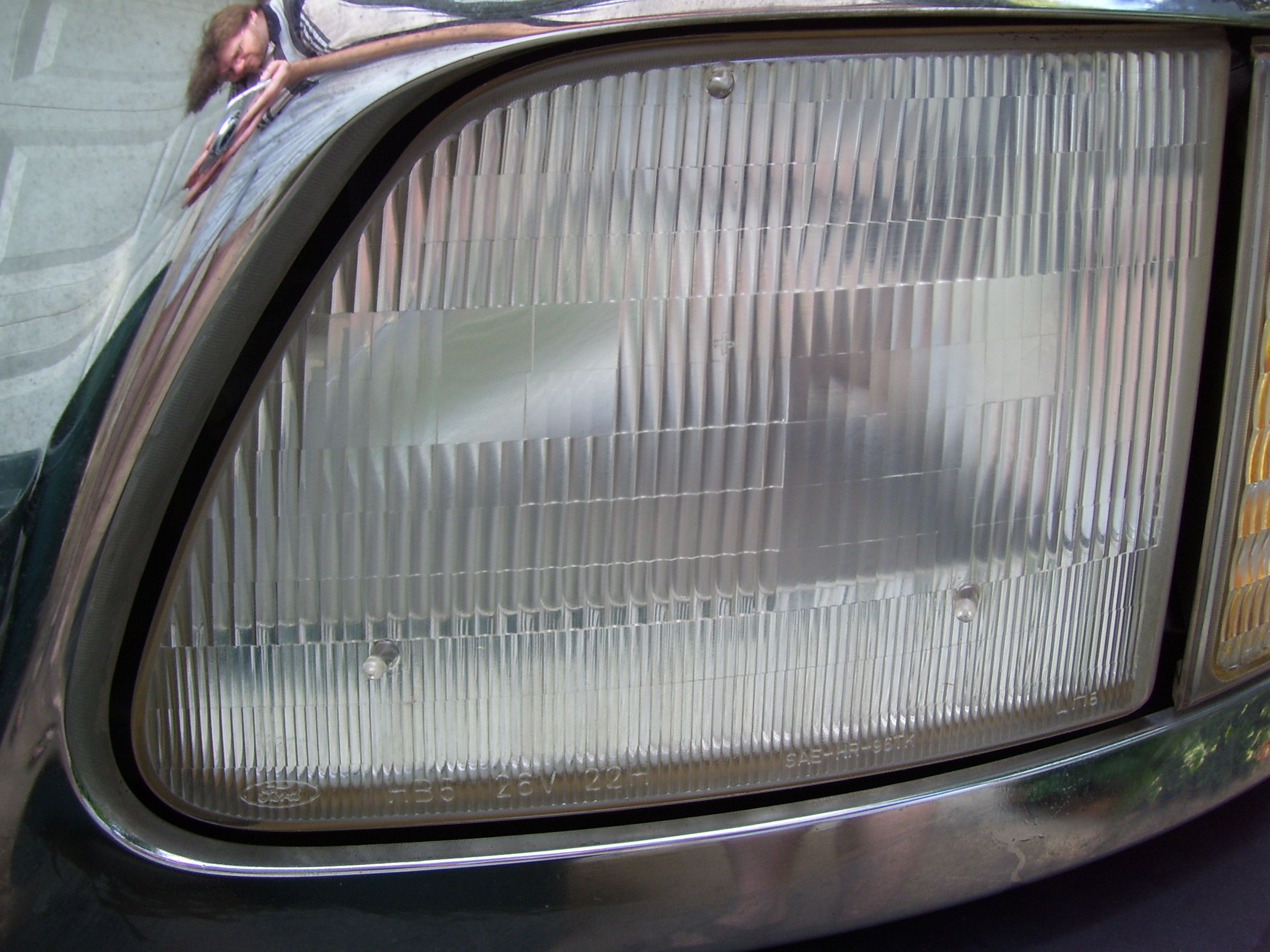 Polishing the Wife's Headlights 4 Steps Instructables