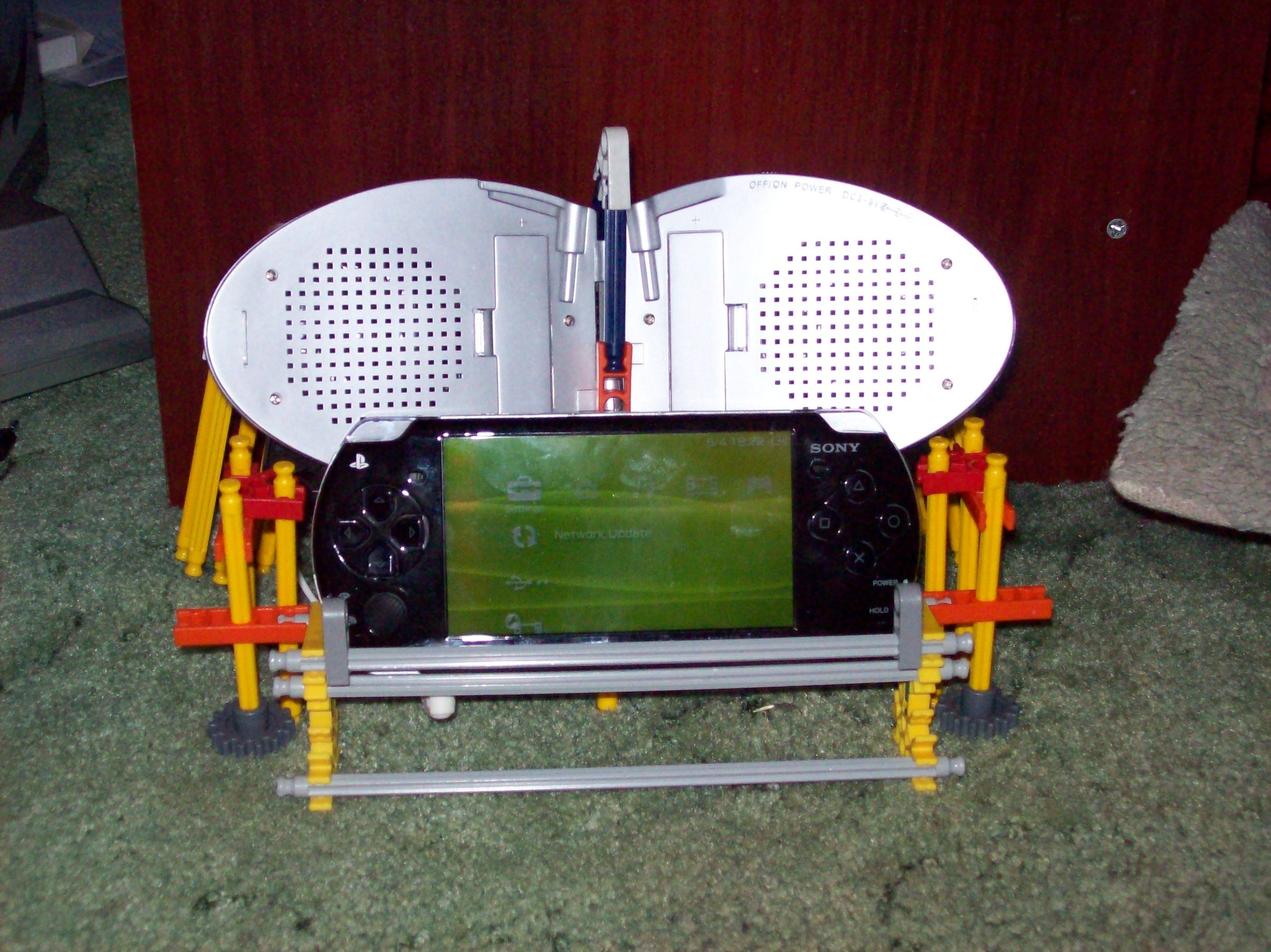 K'nex Psp Speaker Dock Instructables