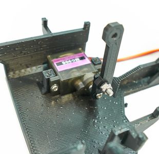 LIFT Servo