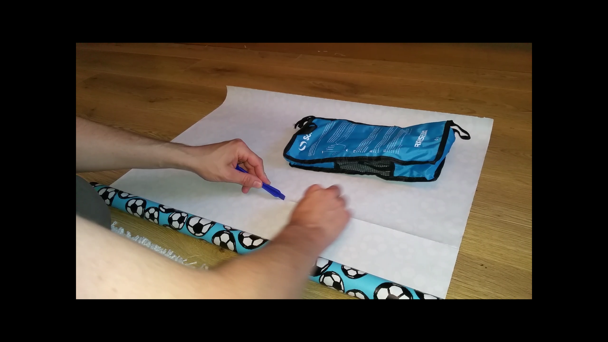 Easy Cut Wrapping Paper 4 Steps Instructables