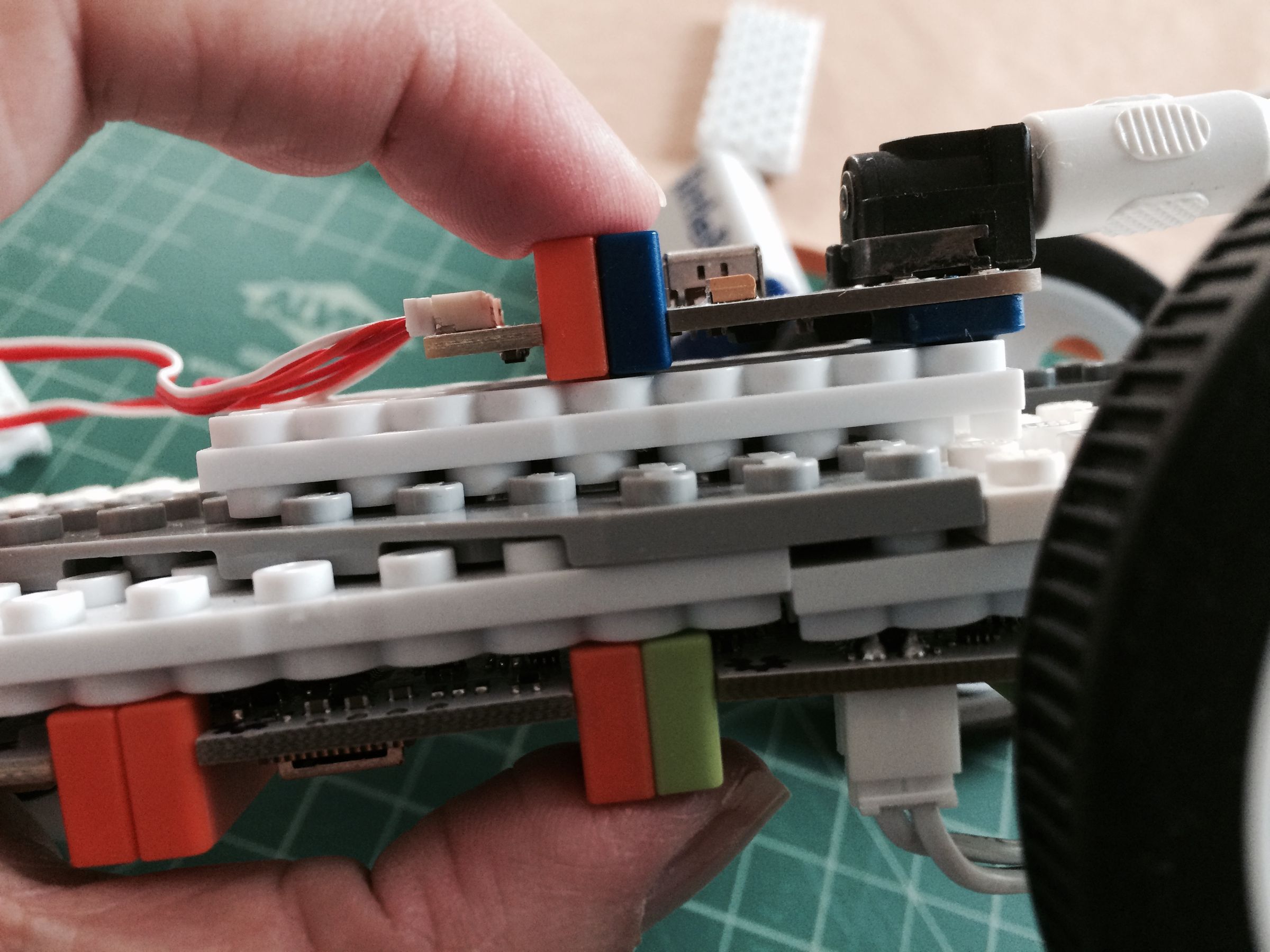 LEGO BitBot BLE Controlled Rover 6 Steps (with Pictures