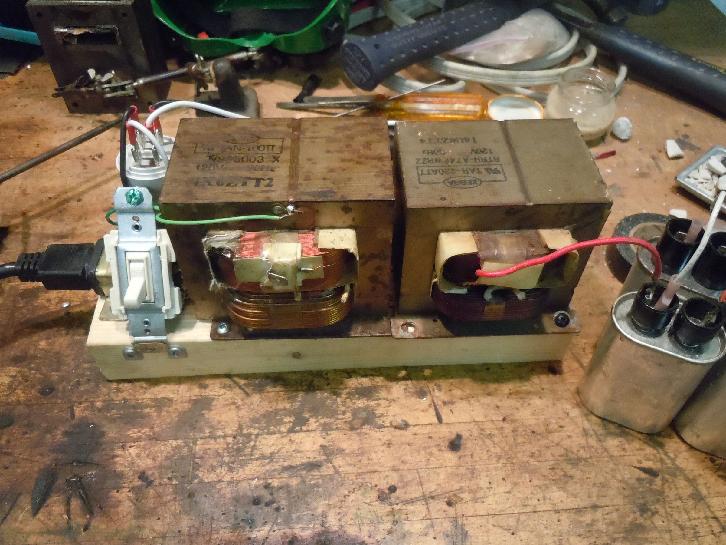 Make a 240V MOT high voltage power supply with 120V transformers