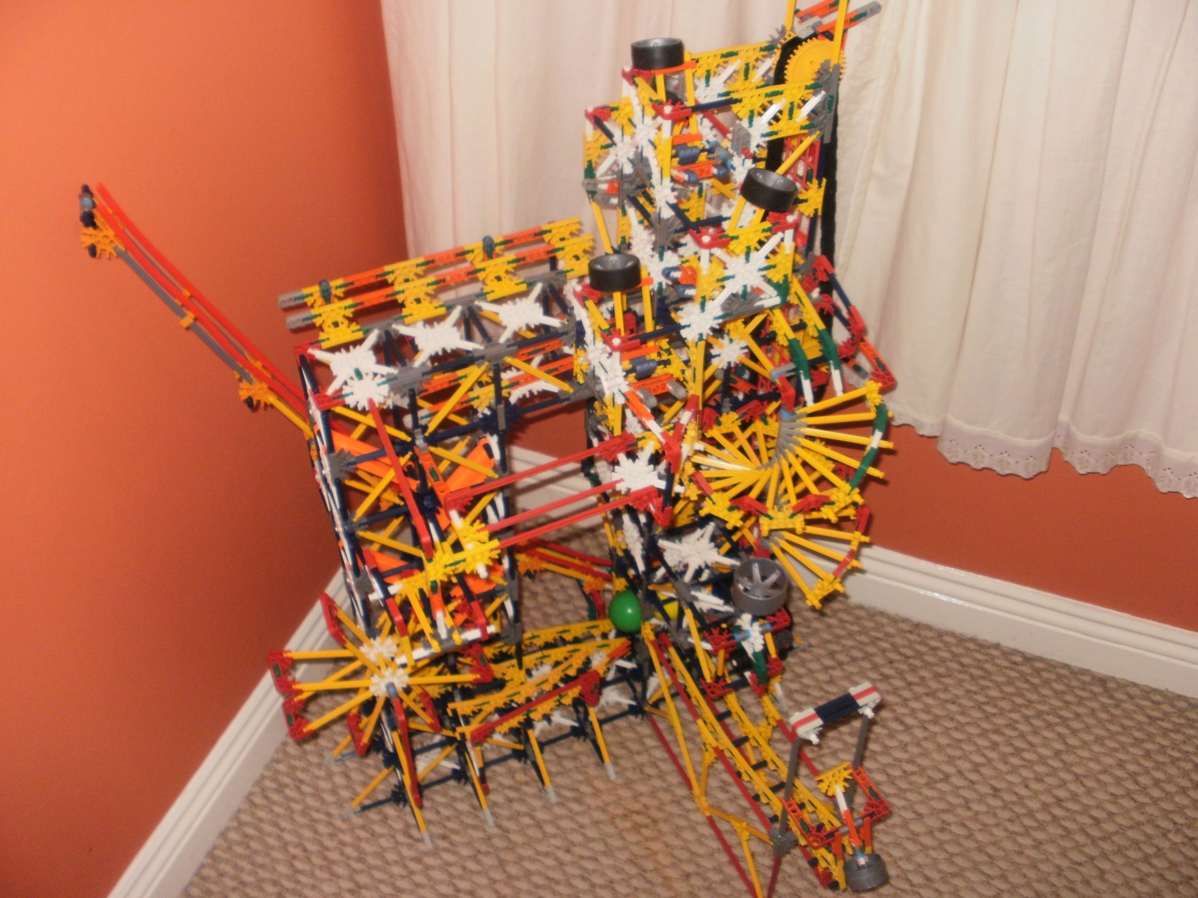 Knex Ball Machine - Project Ballatron.