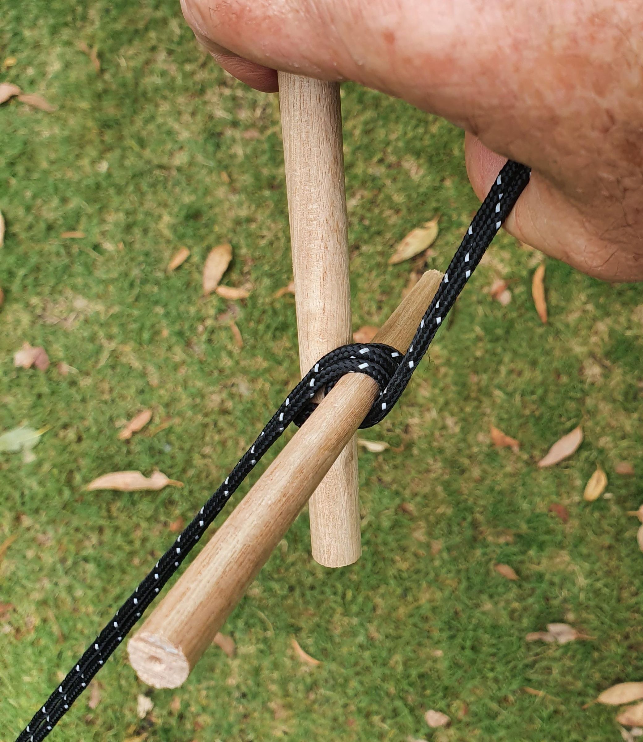 Spanish Windlass Tightening Tent Ropes 8 Steps (with Pictures