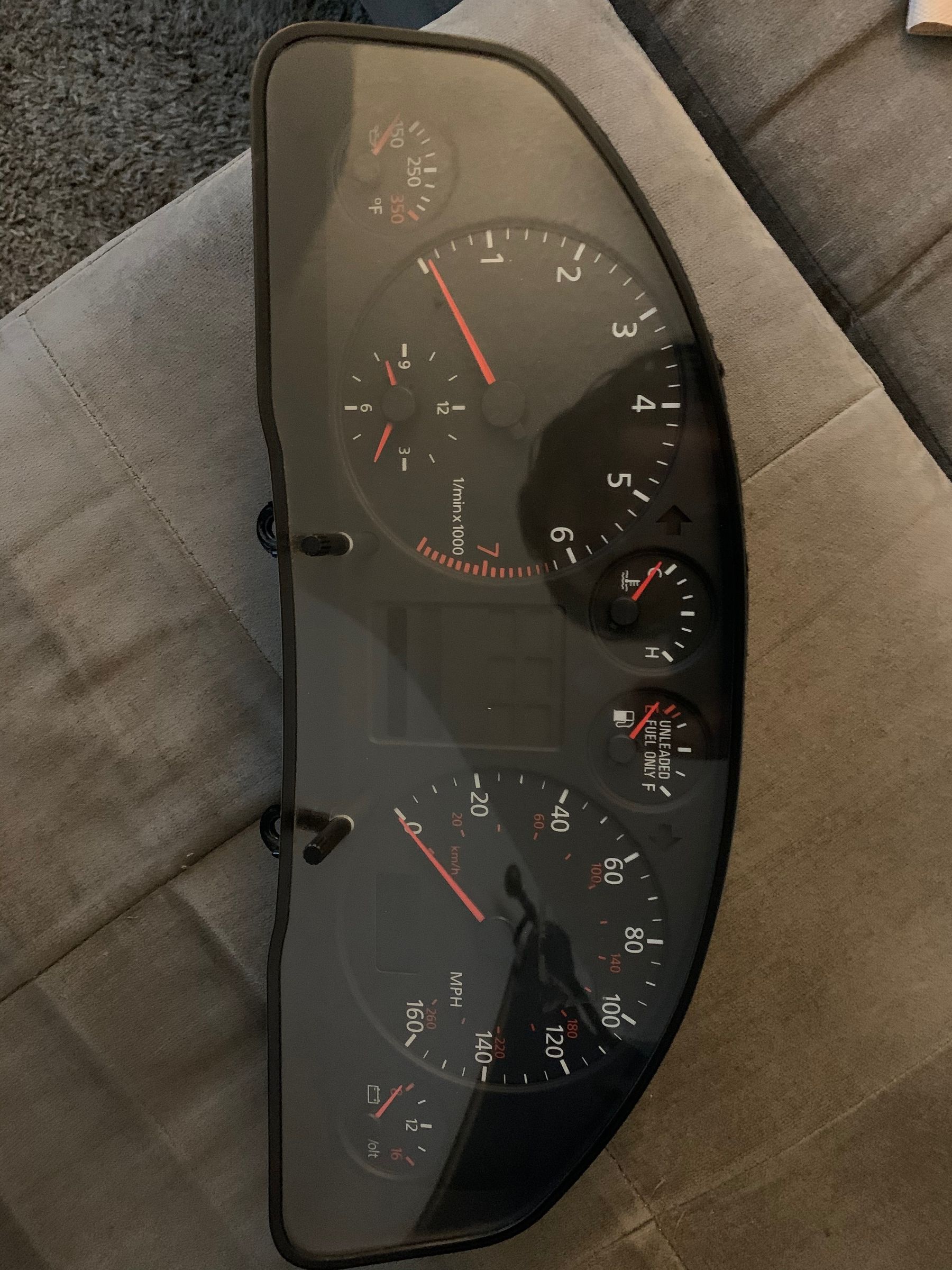 Replacing Dash Lights in B5 A4 : 4 Steps (with Pictures) - Instructables