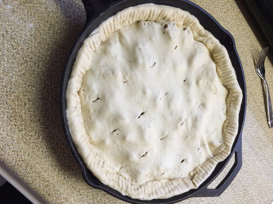 Building the Deep Dish Pizza 