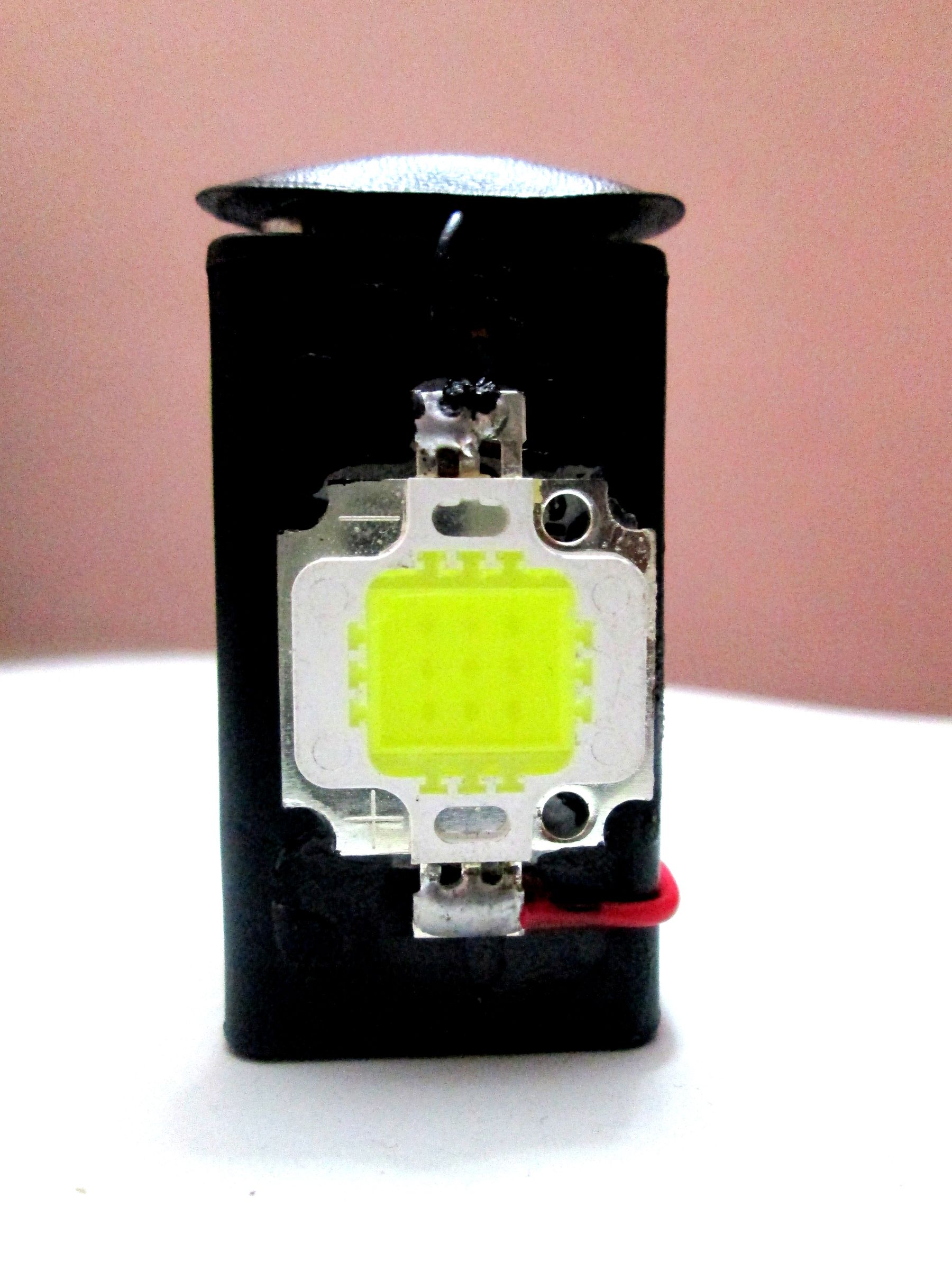 9 Volt Rechargeable Mini MagicMarilia Led Flash-light  (awesome Blinding 600 Lumens Power in Your Palm)