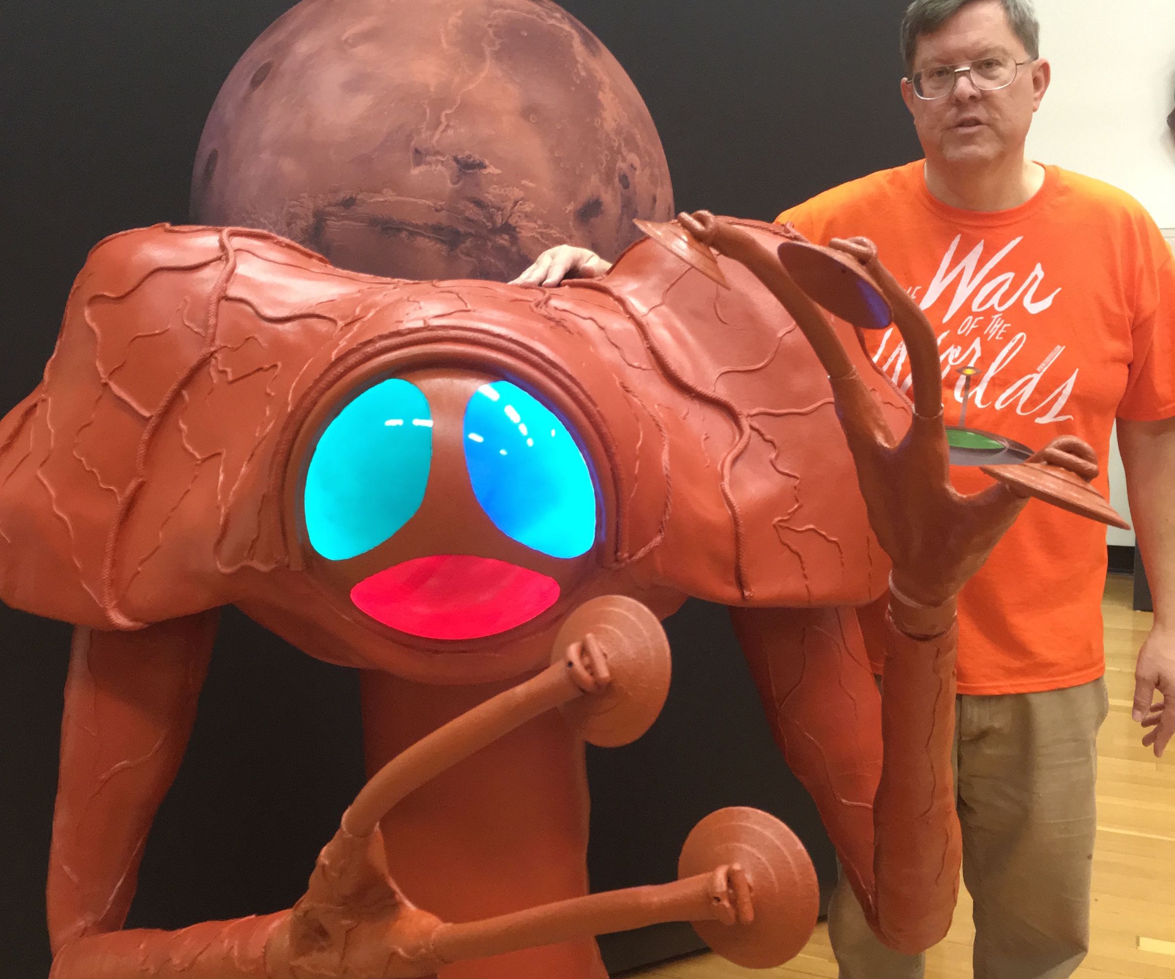 How to Build a Full-Size Replica of the Martian From George Pal's 1953 Film the War of the Worlds