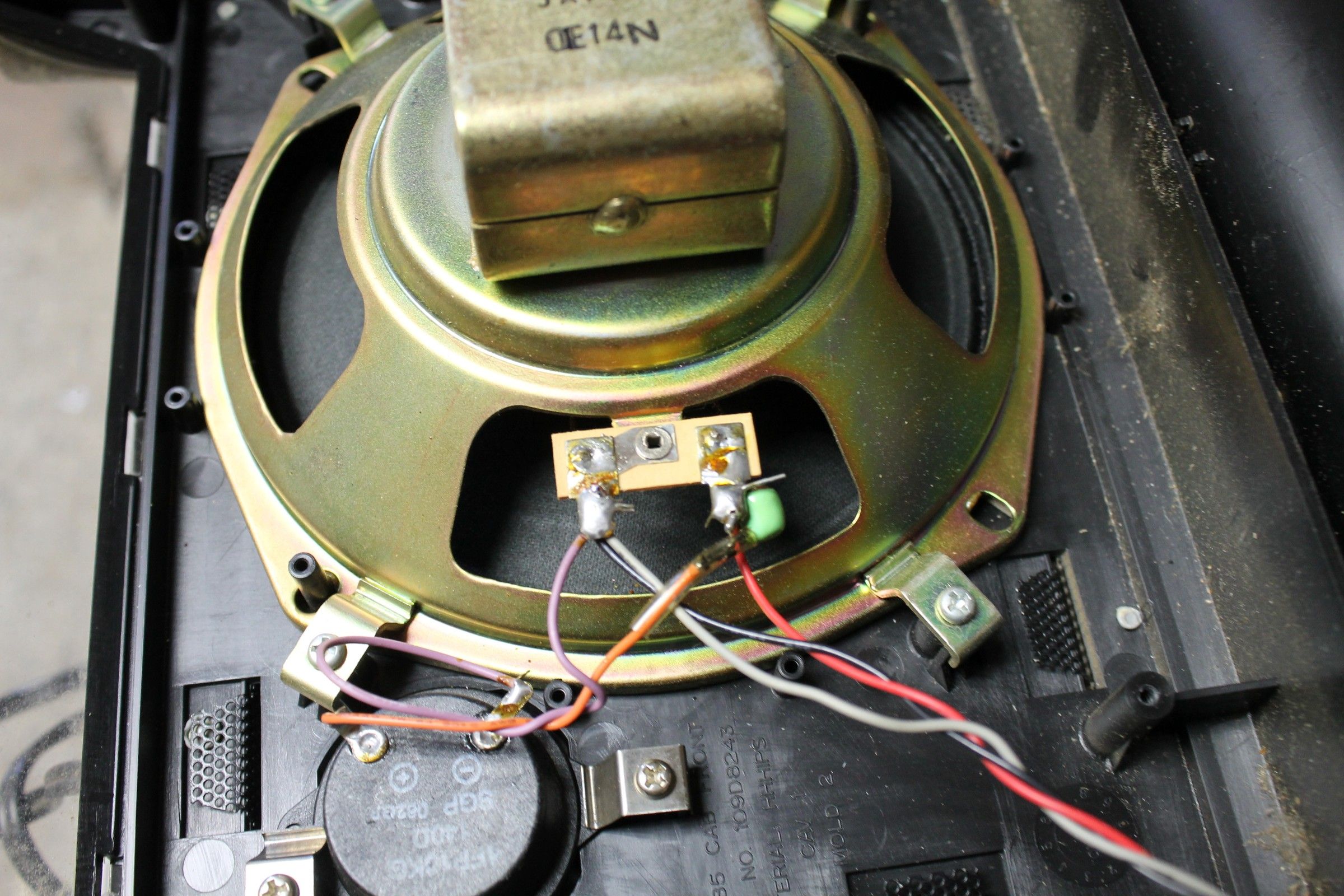 Hack Any Radio Into a Guitar Amp V2 : 9 Steps (with Pictures ...