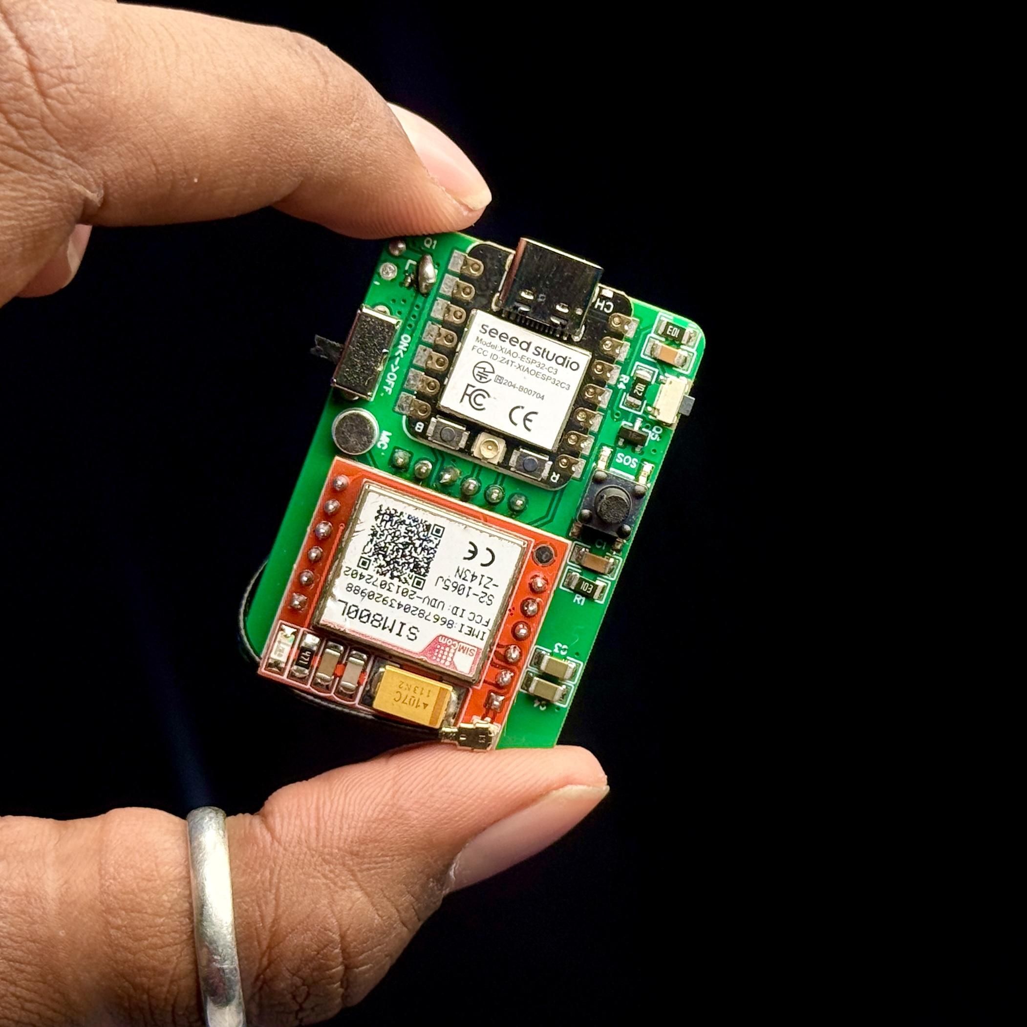Smallest Real-Time GPS Tracker : 5 Steps - Instructables