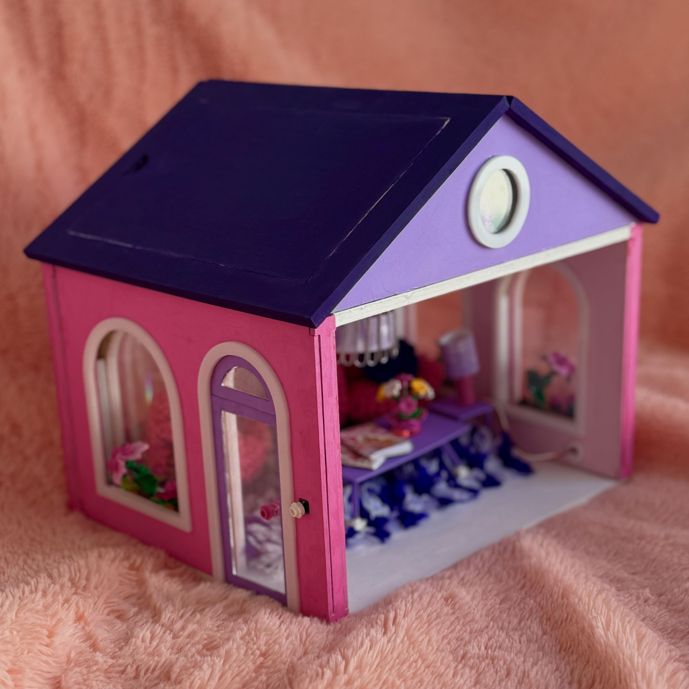 Make a Mixed Media Mini Room! : 7 Steps (with Pictures) - Instructables