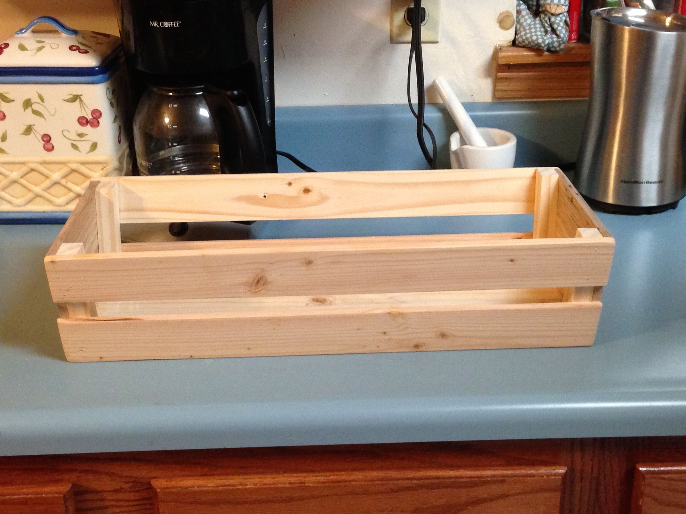 Pallet Wood Gift Basket Instructables