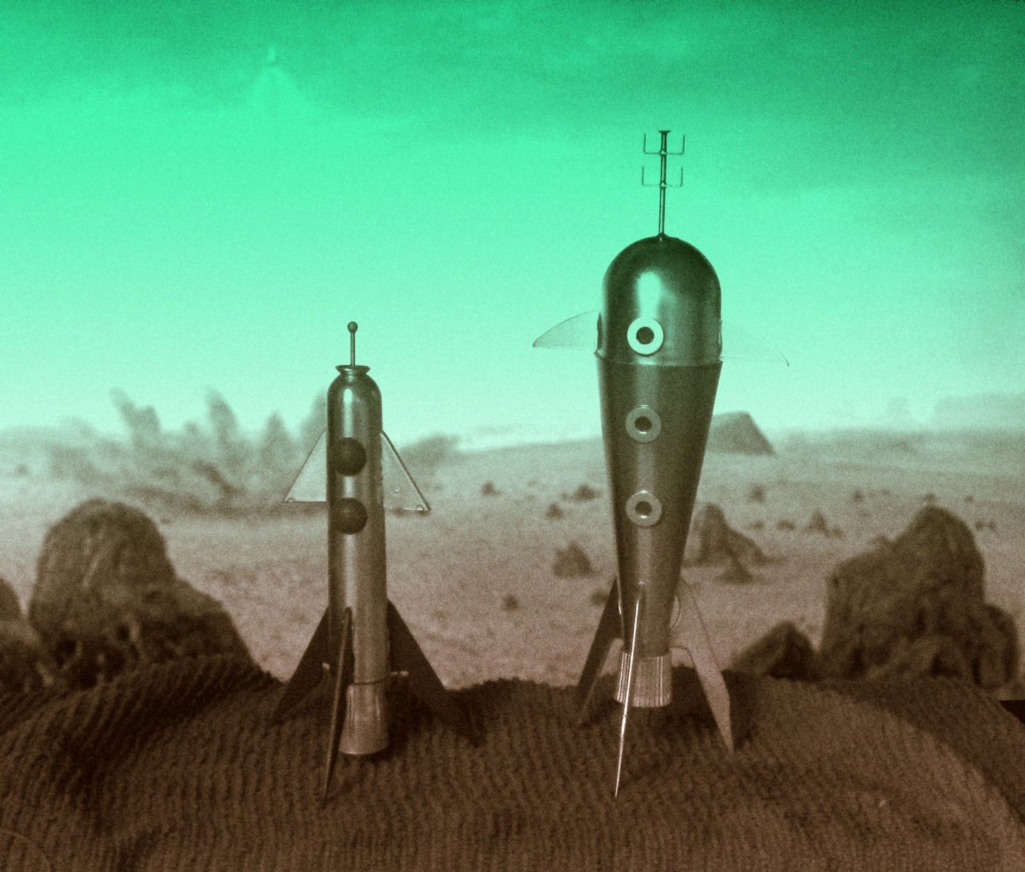 'Retro' Rockets : 3 Steps - Instructables