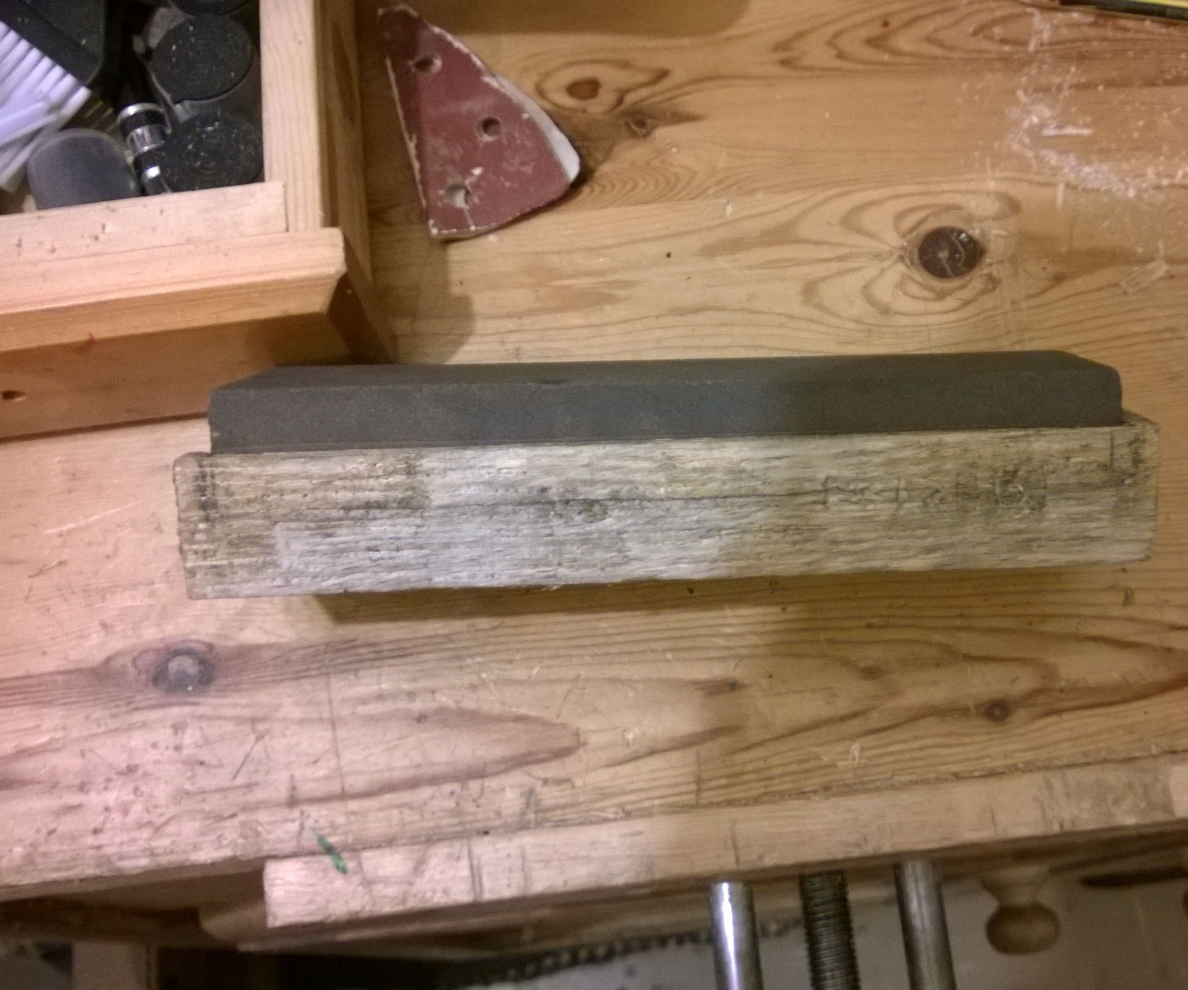 OIL OR DIAMOND STONE HOLDER,