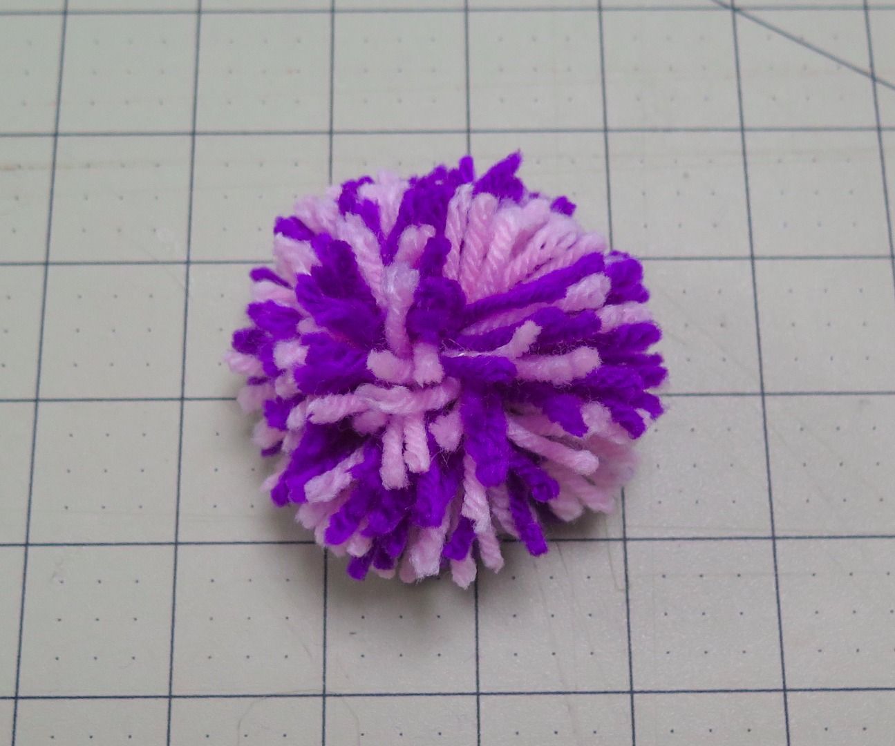 How to Make Pom Poms 8 Steps (with Pictures) Instructables