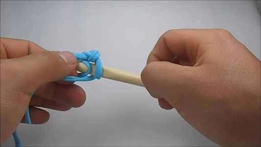 How to Work in a Magic Ring : 6 Steps (with Pictures) - Instructables