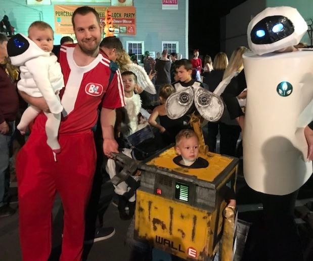 Wall E Family Costume