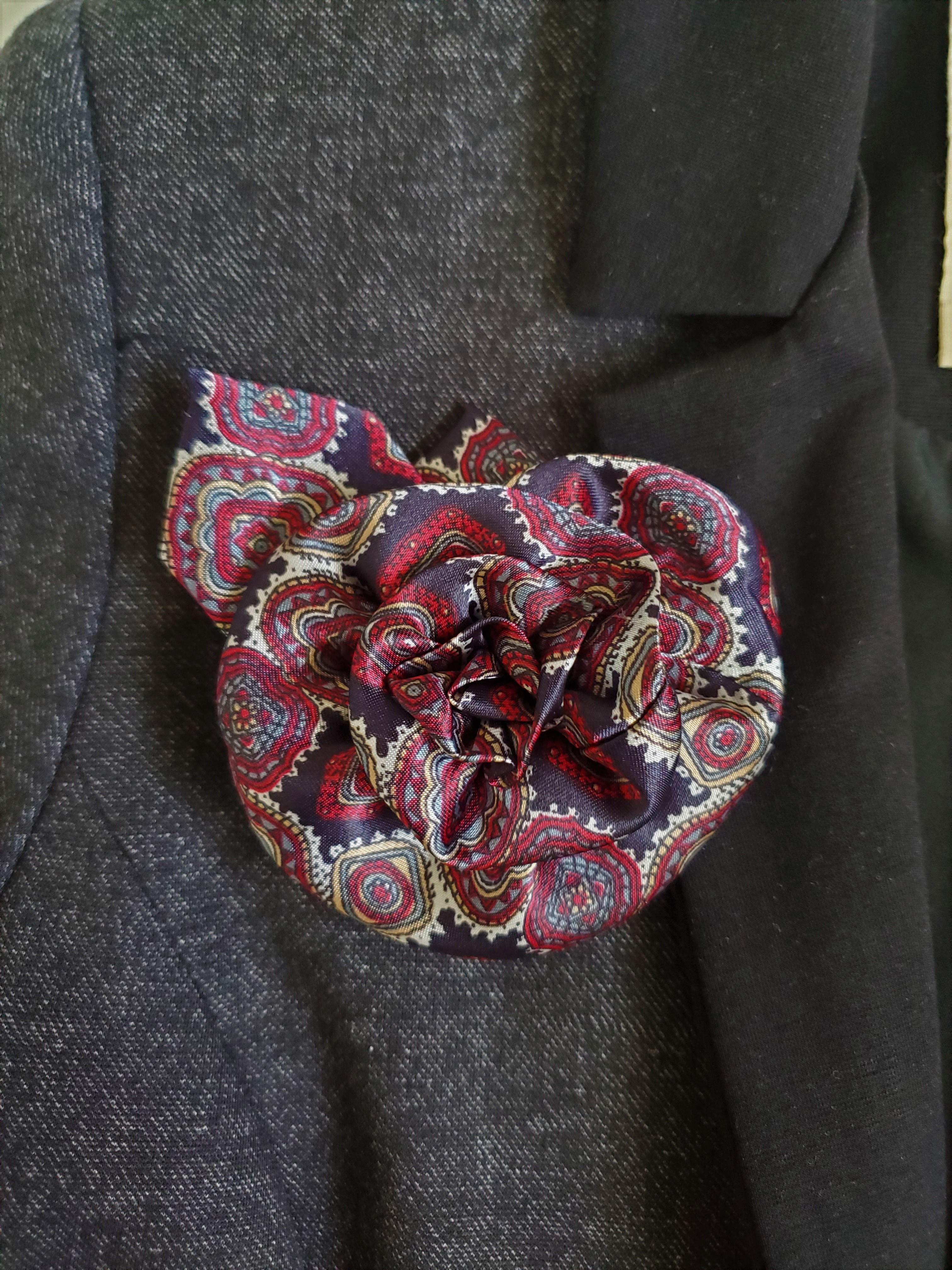 Upcycled Silk Tie Flower Broach 6 Steps (with Pictures) Instructables