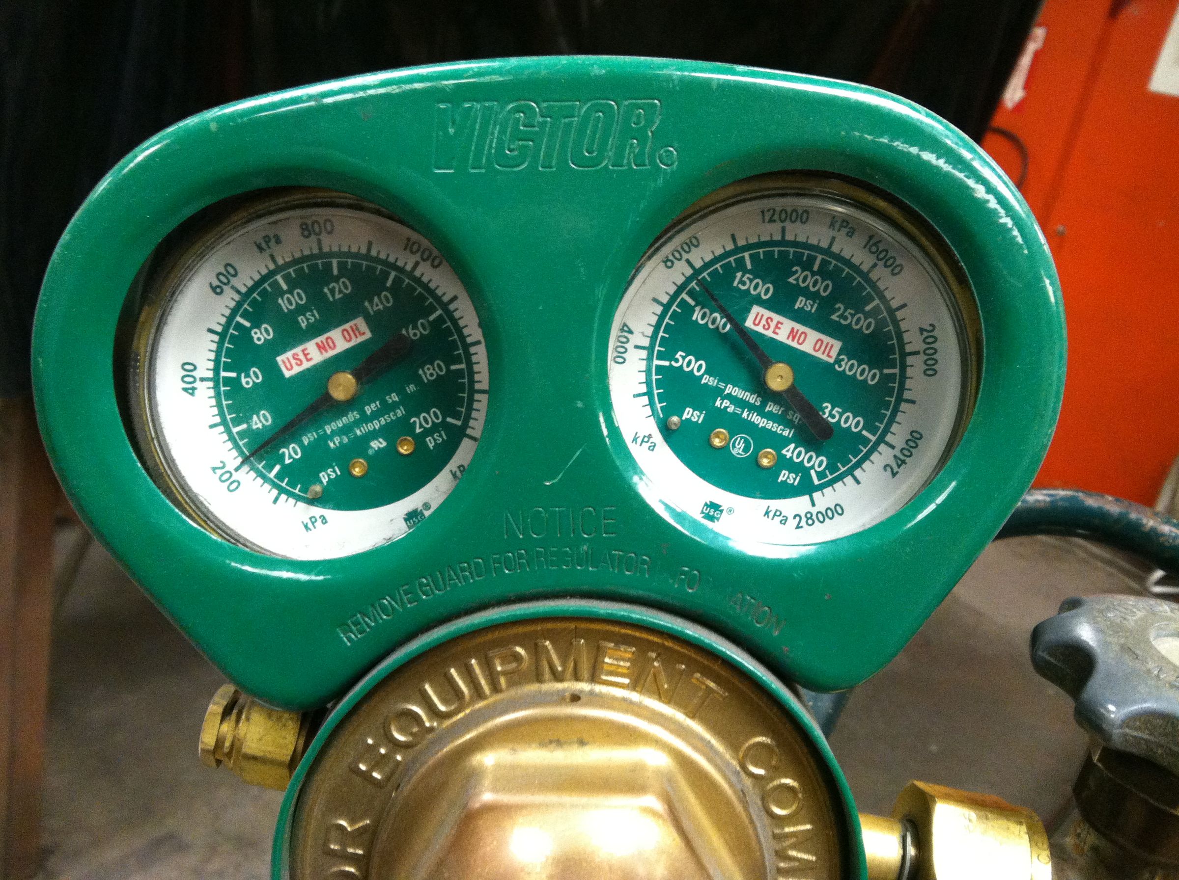 Setting Up the Oxyacetylene Equipment at Menlo Park 8 Steps