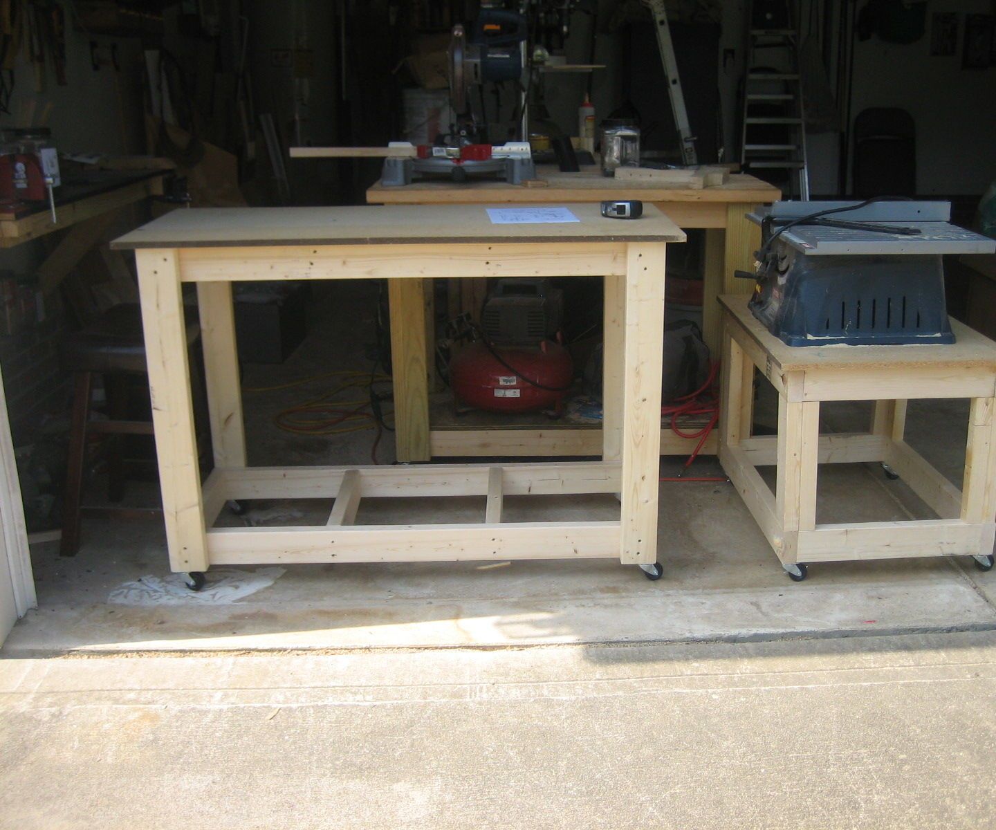 MY OUTFEED TABLE for Small Table Saw