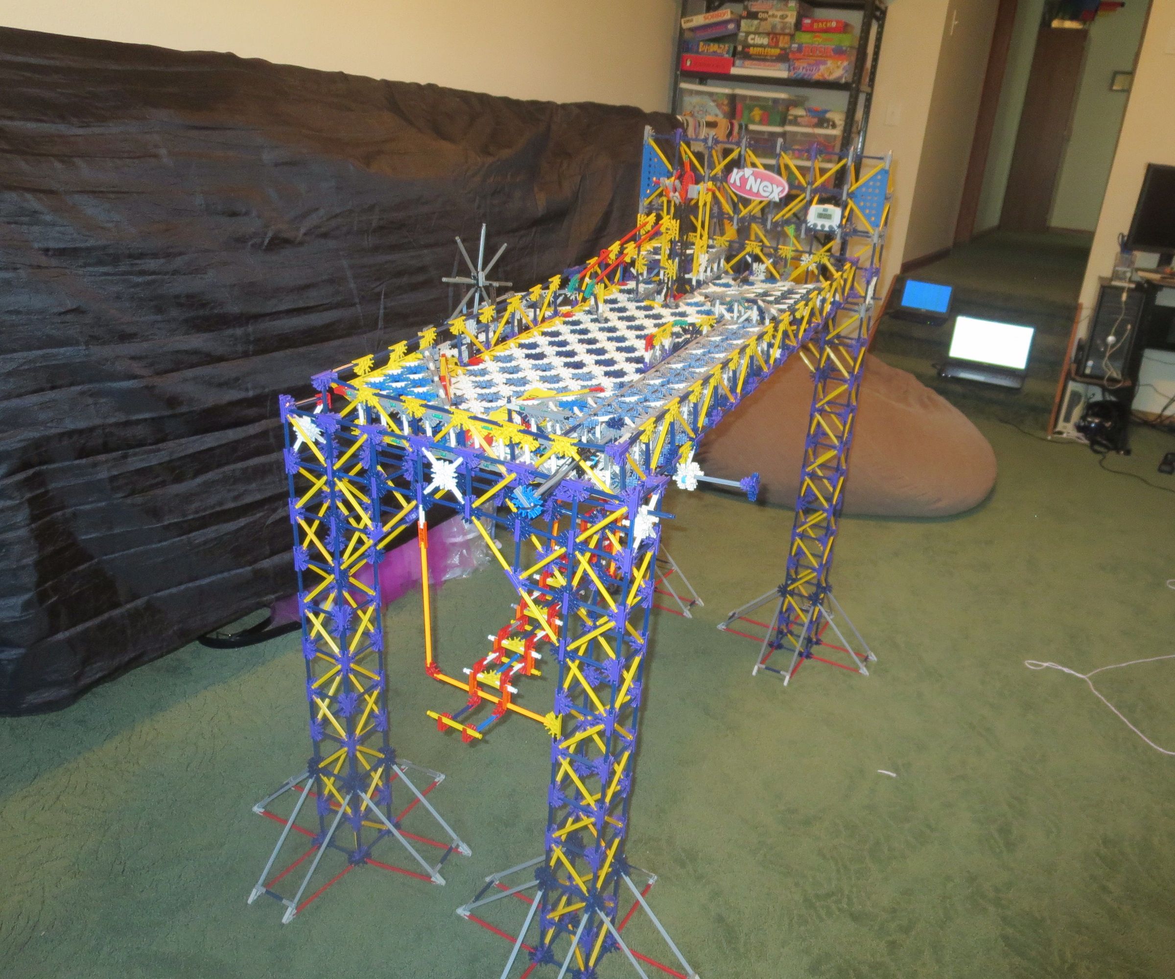 Deluxe K'nex Pinball Machine