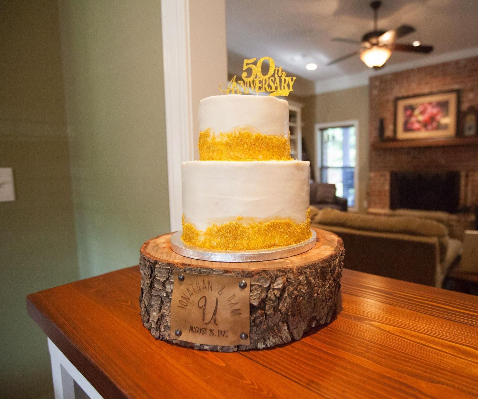 DIY Cake Stand for a Wedding