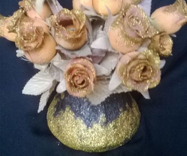 HANDMADE FLOWER VASE