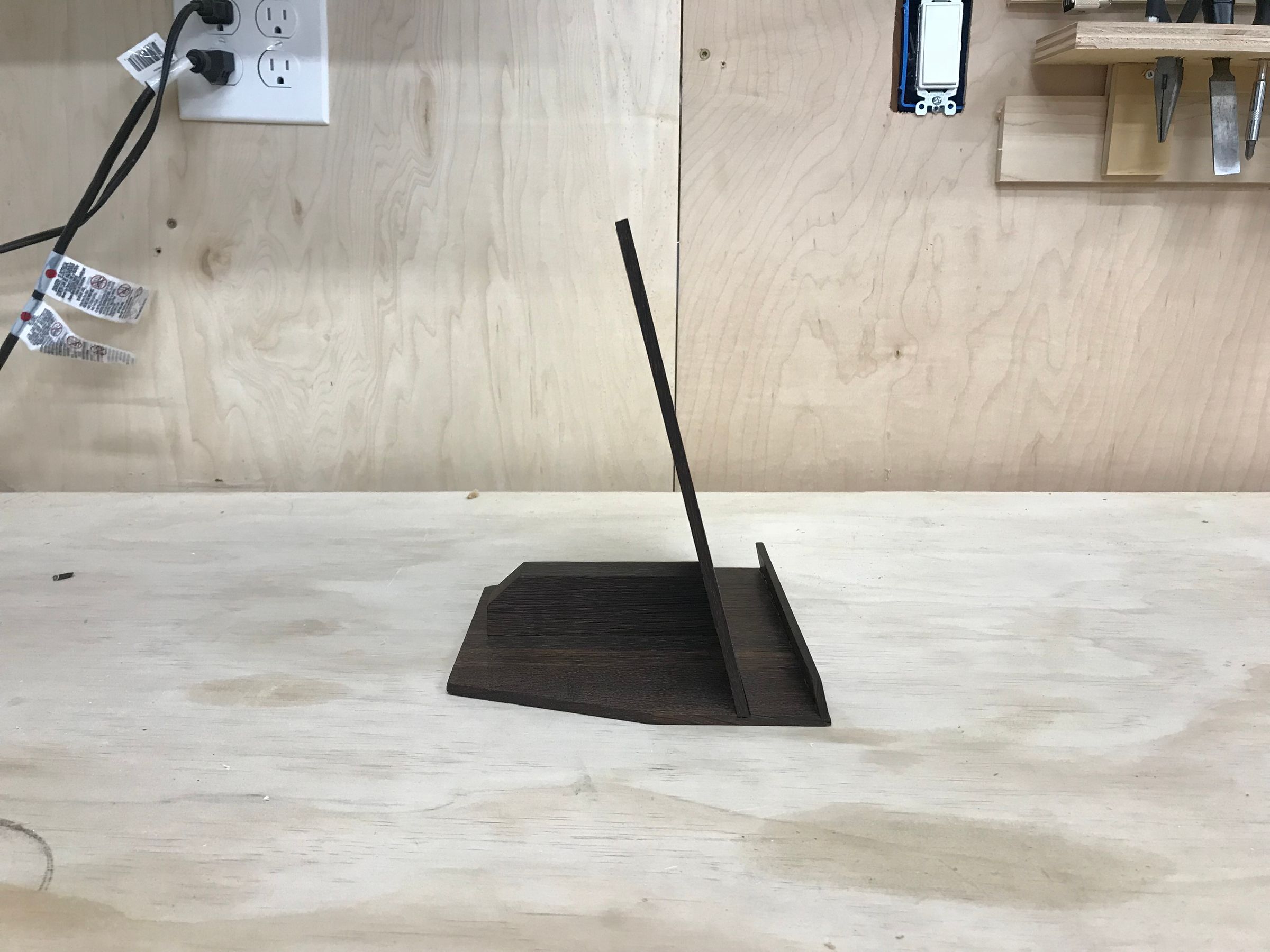 How to Make a Tablet Stand 11 Steps (with Pictures) Instructables