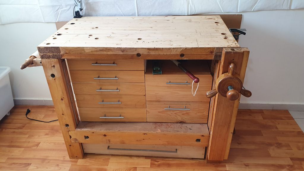 Diy Portable Workbench Knock Down Design With A Leg Vise And