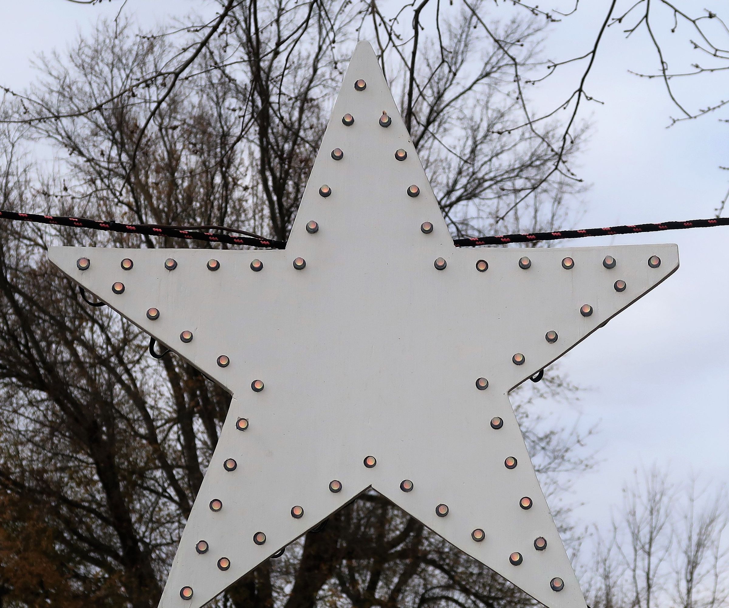 A Christmas Star With Programmable LEDs