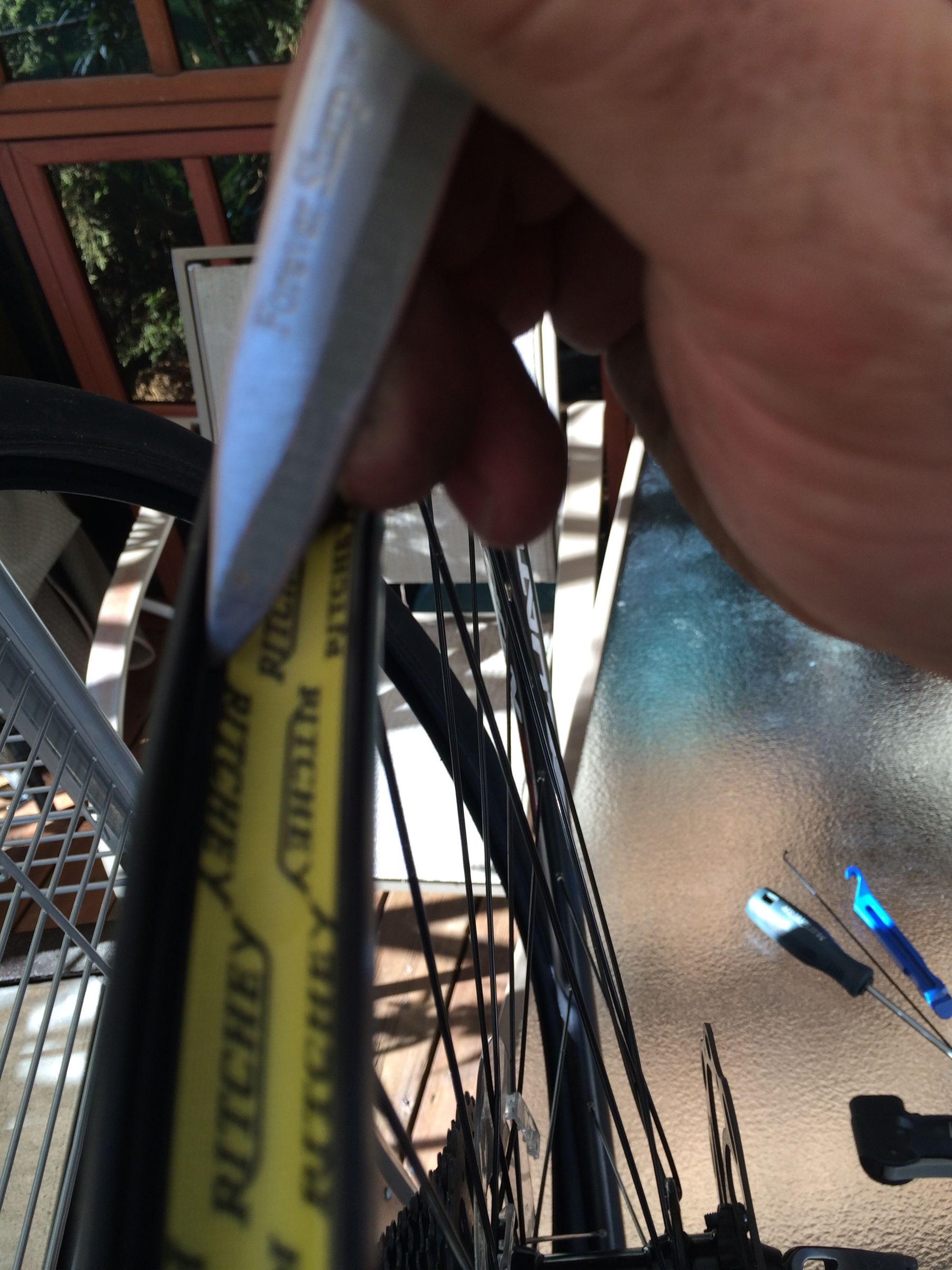 Broken Spoke Repair/Replace 8 Steps (with Pictures) Instructables