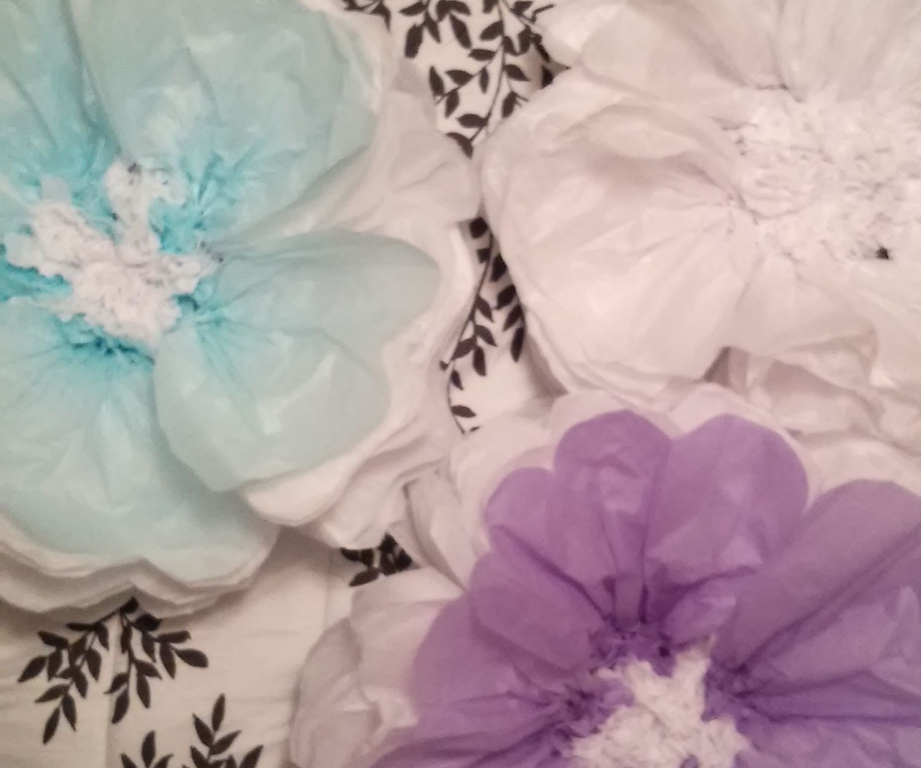 Super Easy Giant Tissue Flowers