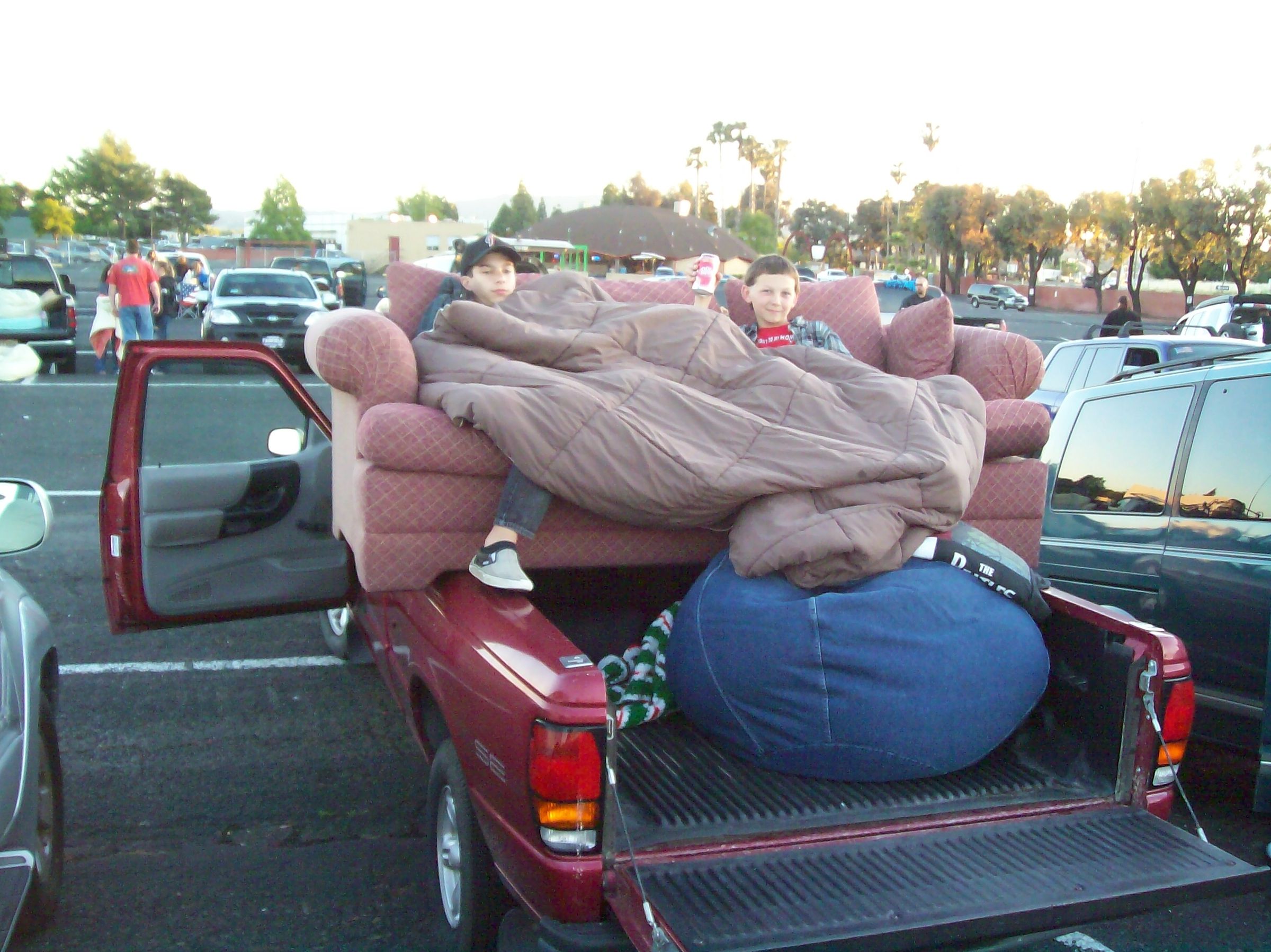 How to Go to a Drive-In Movie in Style : 7 Steps - Instructables