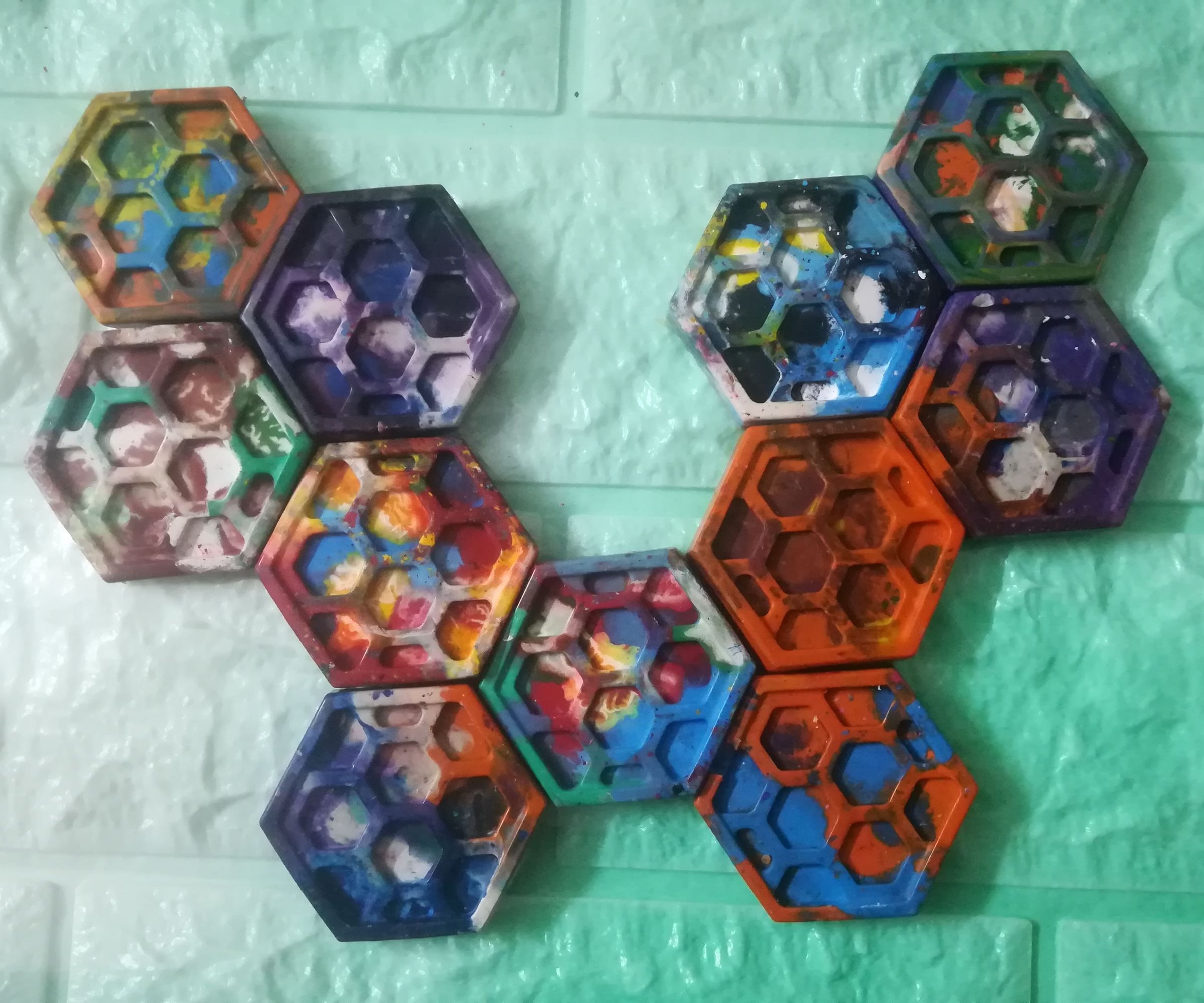 Mosaic Bee Hive Crayon Tile Sculpted Art 