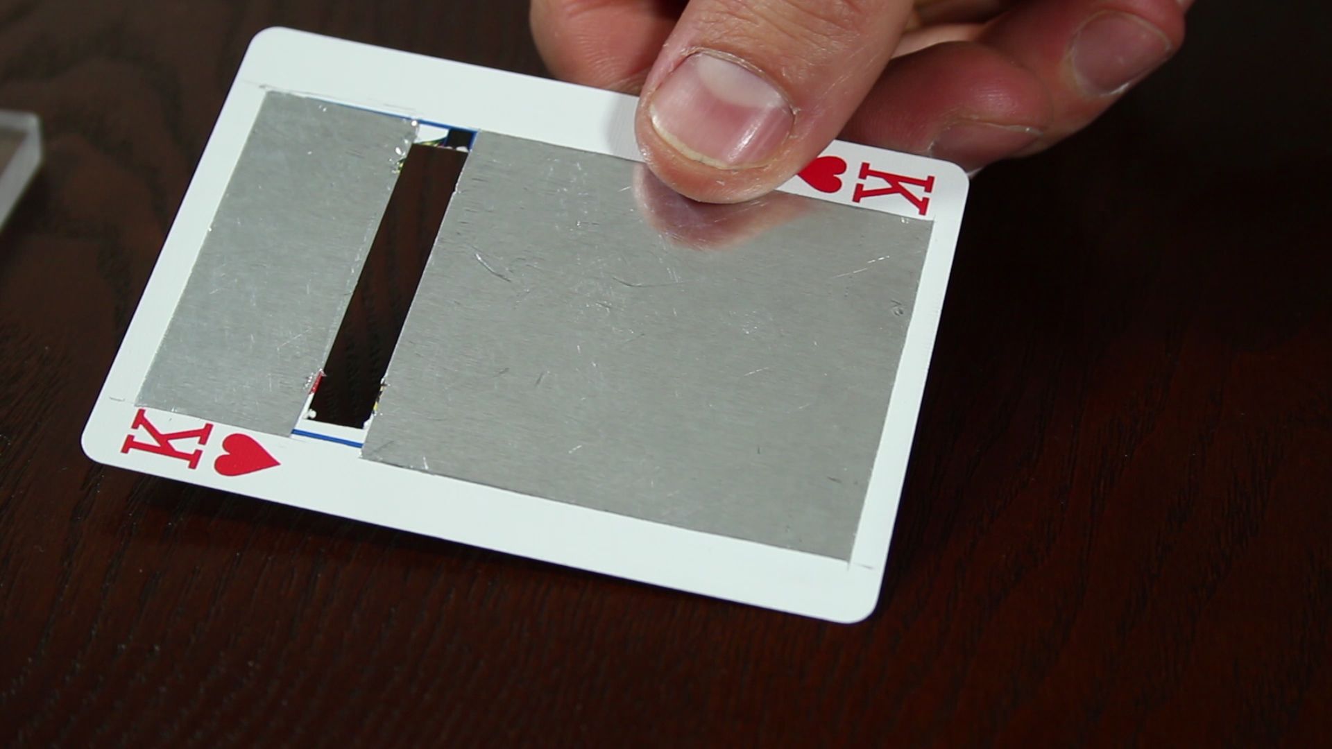 330 Volt "Shocking" Electric Deck of Cards! (Electric Shock Kissing