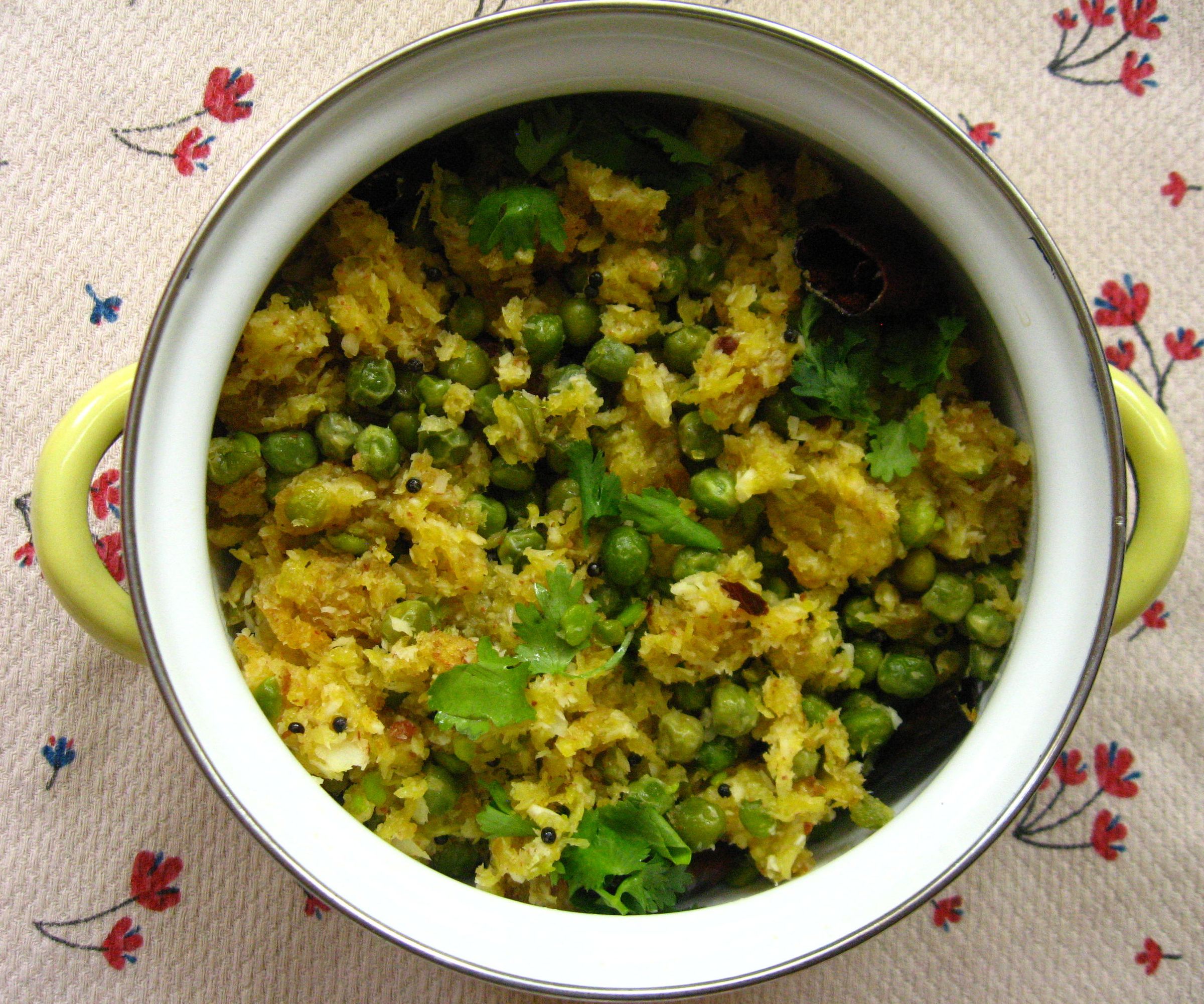 Green Peas With Raw Mango and Grated Coconut