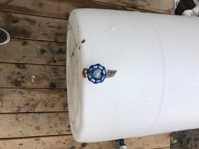 Insert the Spigot