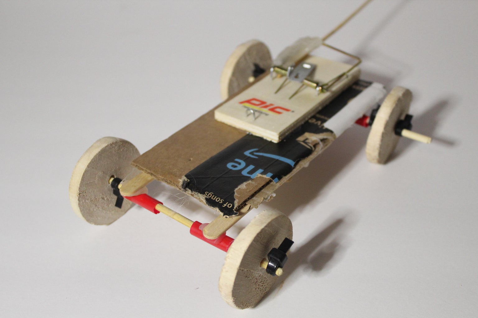 Mousetrap Car Made for Beginners (Highly Detailed & Made With
