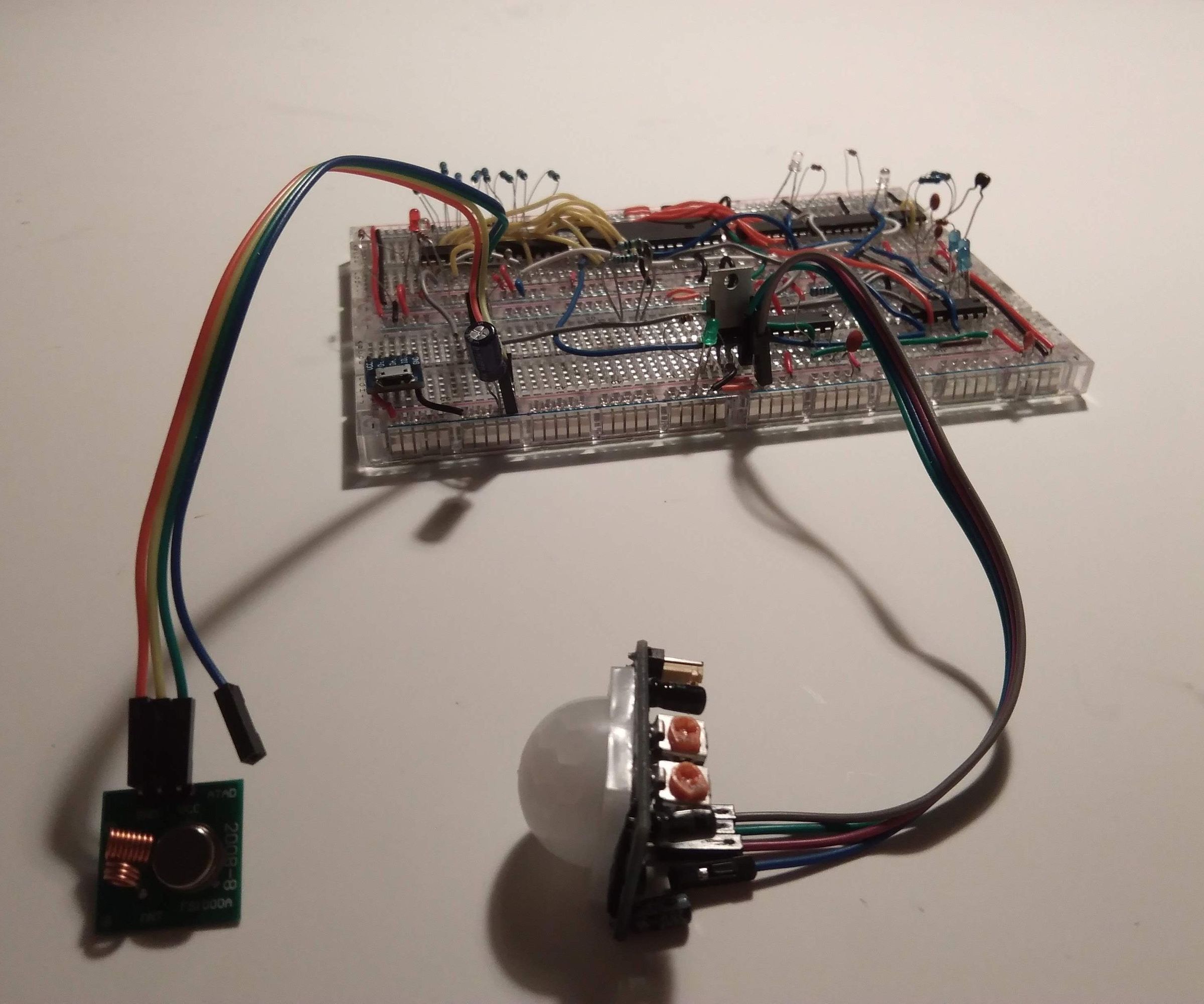PIR Controlled 433MHz Switch Without a Micro Controller