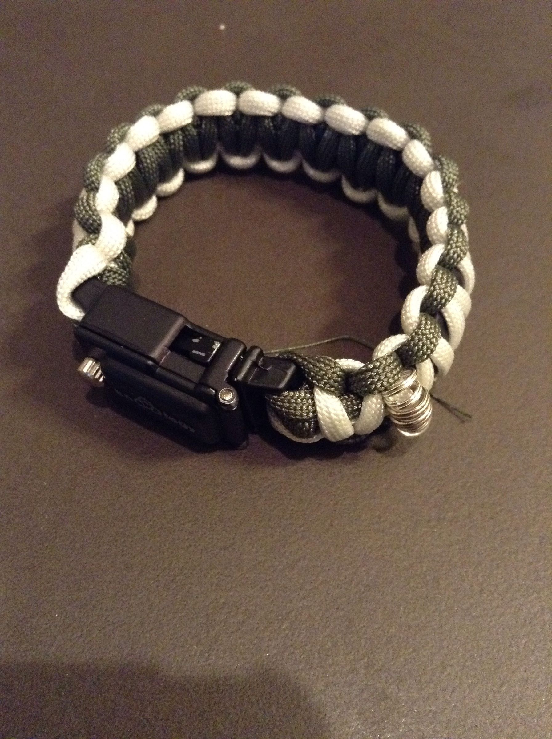 Paracord Fishing Bracelet