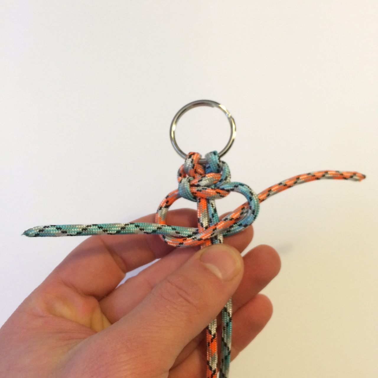 Paracord Lanyard 4 Steps (with Pictures) Instructables