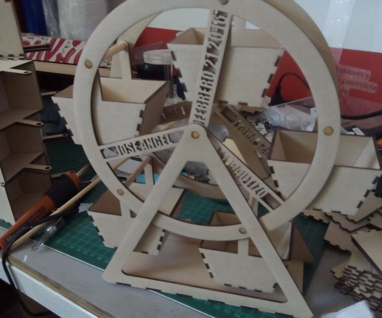 MDF Ferris Wheel for Event