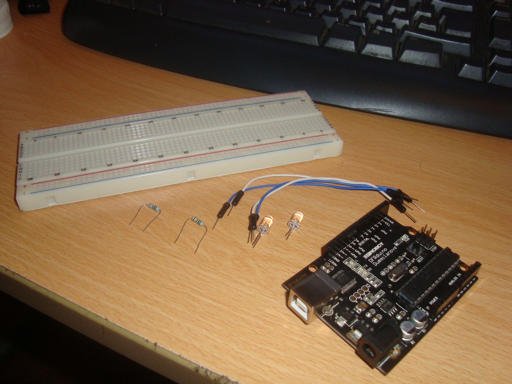 Simple Arduino L.E.D Police Lights