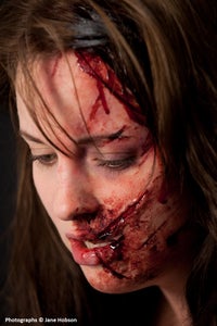 Using Silicone-based Pastes to Create Quick Makeup FX