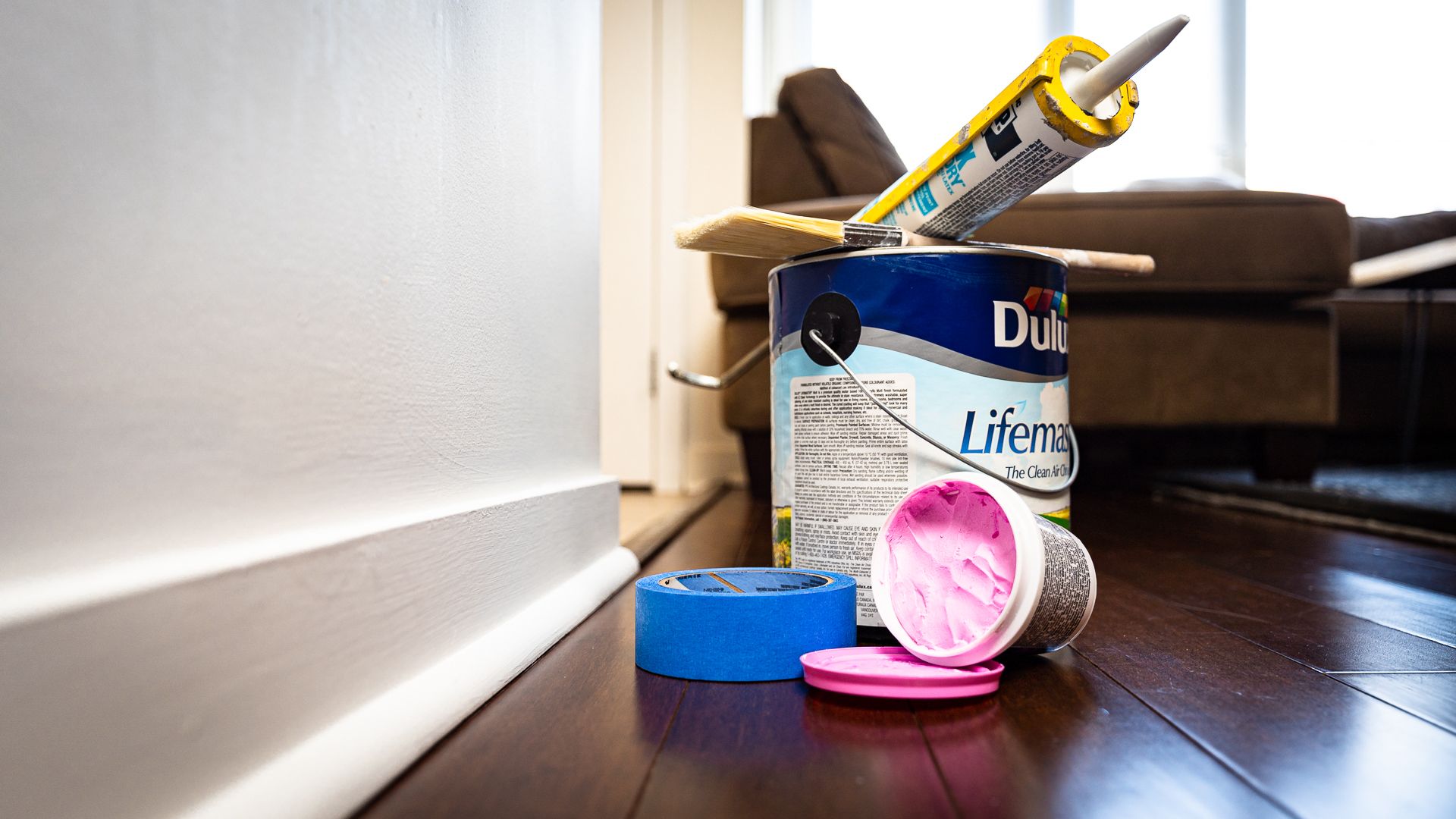 Cheap Fix for Small Cracks in Your Baseboard and Trim 9 Steps