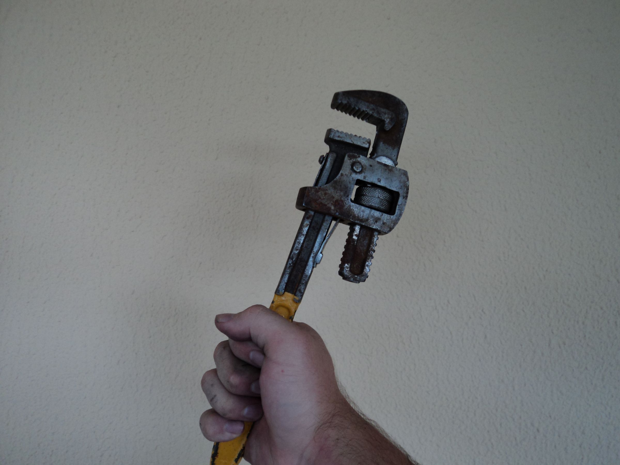 How to Cut Pipe Threads Without a Pipe Vise 4 Steps (with Pictures