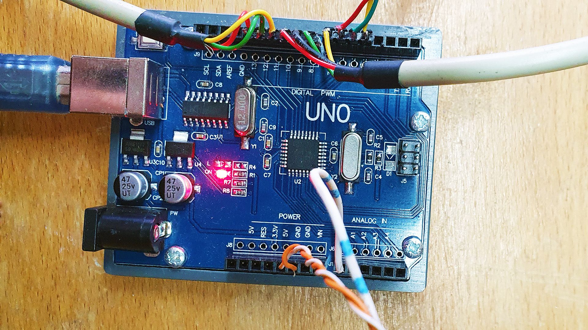 Running LED Strips Tutorial (600W Capable) 6 Steps Instructables