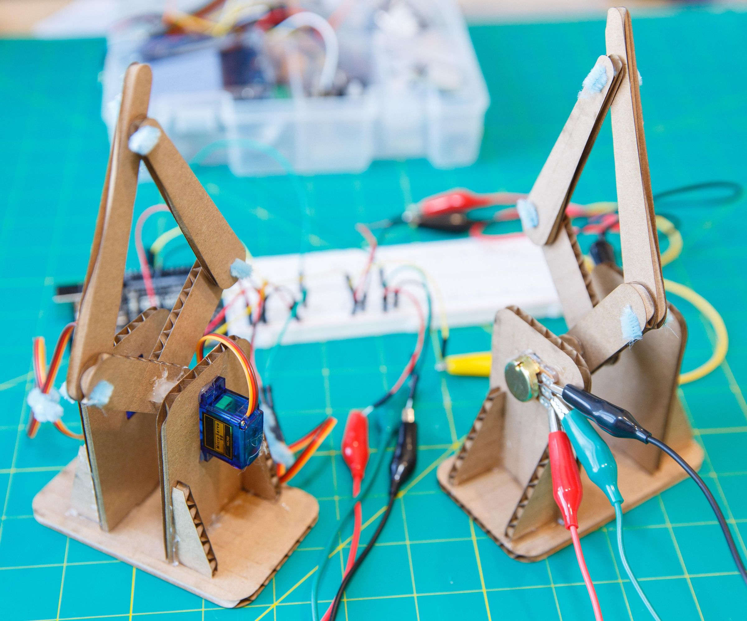 Leader-Follower Robot Legs (Lesson 2)