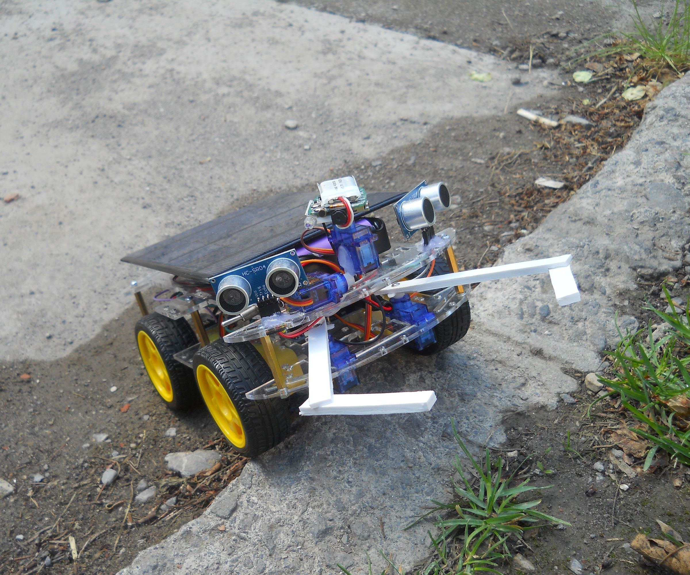 DIY Intelligent Autonomus Robot (Electronic Pet) /w Arduino